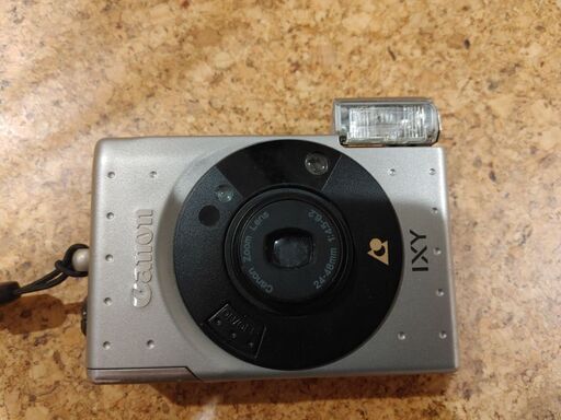 値下げしました　希少　APSフィルムカメラ　Canon　IXY