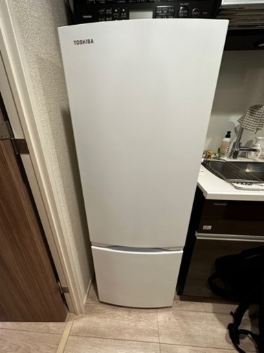 冷蔵庫　TOSHIBA 170L  半年利用のみ