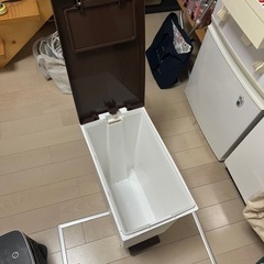 ゴミ箱　スロウ&ペダルペールの画像