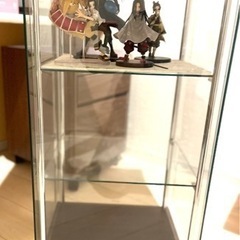 美品★ガラスのコレクションケースの画像