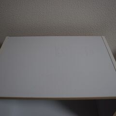 カラーボックス3段（天板に塗装傷あり）の画像