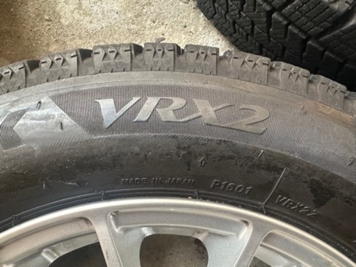 ブリヂストン　スタッドレスVRX2  ホイールセット