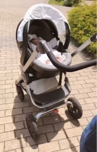 ストッケ 　ベビーカー＆チャイルドシート