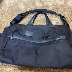 TUMI バッグ