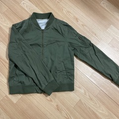 ブルゾン　女児