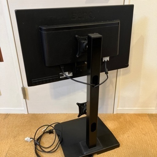 27インチモニターとデュアル用モニターアーム