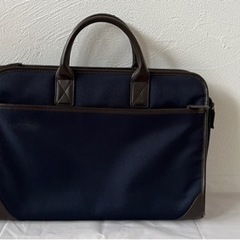 無印良品　ビジネスバッグ　ネイビー