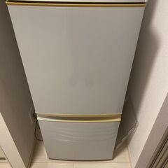 【取りに来ていただける方】シャープ　冷蔵庫　単身用　135L