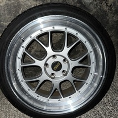 早い者勝ち　5穴 タイヤ付きホイールの画像