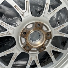 早い者勝ち　5穴 タイヤ付きホイールの画像