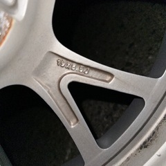 早い者勝ち　5穴 タイヤ付きホイールの画像