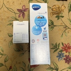 BRITA ボトル型浄水器　＋歯磨き粉＋入浴剤！！！の画像