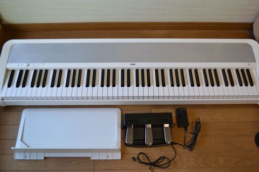 値下げ！！KORG B1 電子ピアノ 白コルグ キーボード 19製 鍵盤楽器