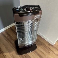 CORONA コロナ遠赤外線電気ストーブの画像