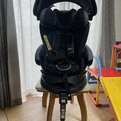 Aprica　ISOFIX　チャイルドシート