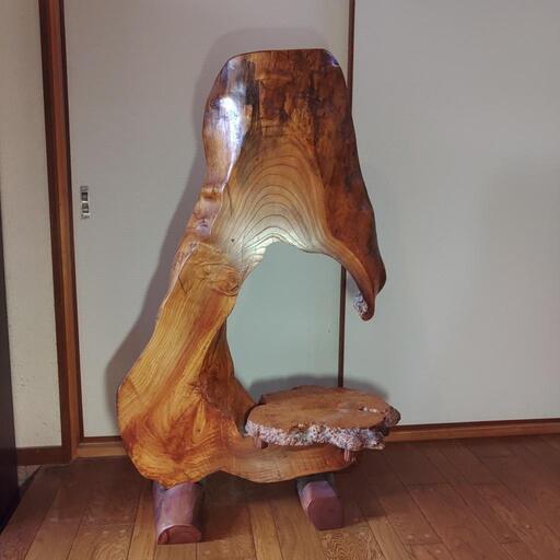 木の株のオブジェ