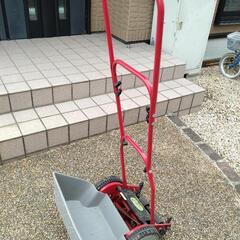 手押し芝刈り機