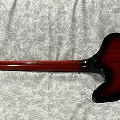 ①Epiphone Thunderbird classic Ⅳ Pro Vintage Sunburstの画像