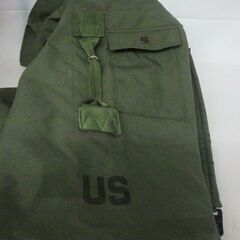 ◎米軍払下グッズ◎ 大容量 ２WAY 袋 / リュックサック （カーキ） [04-152]の画像