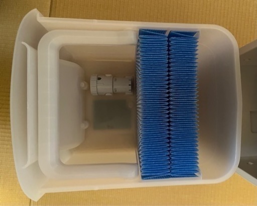 シャープ　加湿器　HV-P55-W