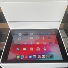 アップルiPad 第6世代 32GB　wifi+cellular...