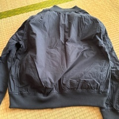 GU ジャンバーの画像