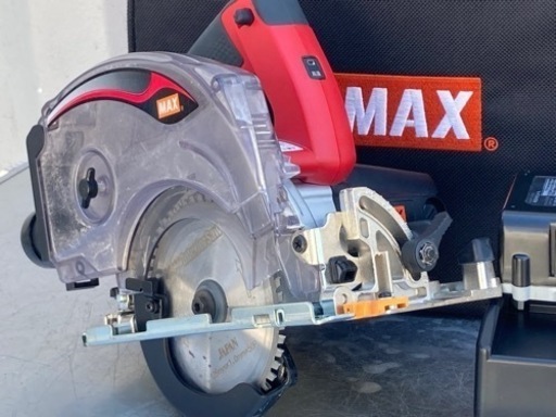 マックス◇充電式 防じん丸のこセット！持ち運び◇バッグ付き◇バッテリー◇充電器◇PJ-CS51DP◇K399