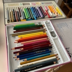 学校でのお勉強グッズの画像