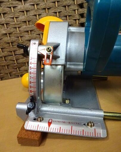 マキタ 小型ミゾキリ 3001B 外径120mm 刃幅2.5～15mm 箱 説明書 刃 付き 起動確認済み makita 電動工具 溝