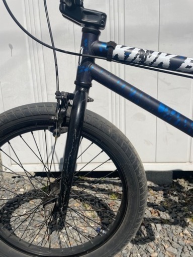 BMX  KINK 2022CURB