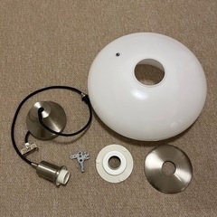 【新規受付停止中】IKEA★ダイニング照明・電球・リモコン付きの画像