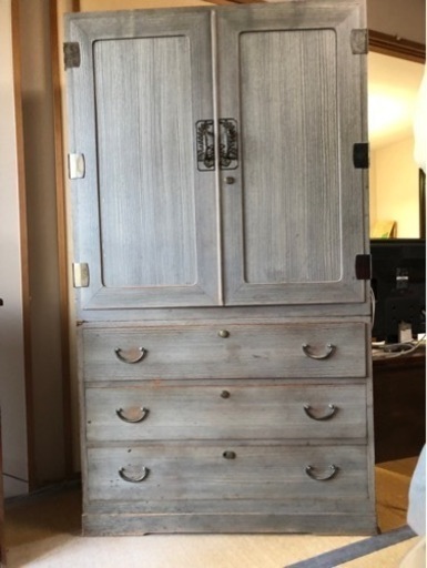 ○アンティーク桐の箪笥