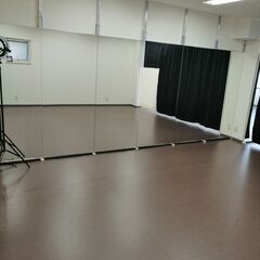 ダンスやヨガに最適なミラー （突っ張りタイプの大鏡）