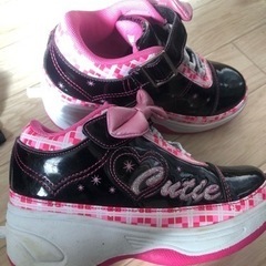 ローラーシューズ20センチの画像