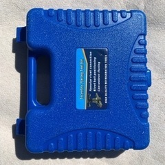 代理出品　エアコンで取付などで使う工具