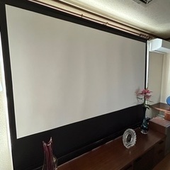 EPSON ホームプロジェクター、自立式スクリーン　交渉可能
