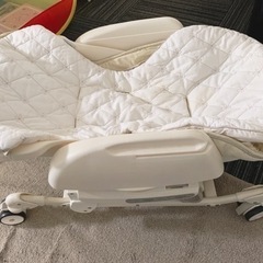 combiハイローチェアの画像