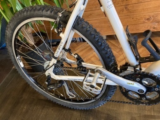 【LOUIS GARNEAU XC CASPER 前後タイヤ・チューブ新品！】3×8速　26インチマウンテンバイク　ホワイト