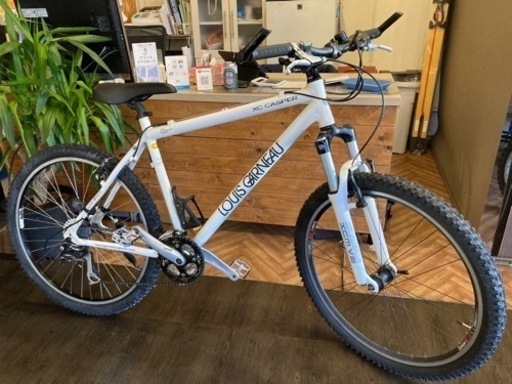 【LOUIS GARNEAU XC CASPER 前後タイヤ・チューブ新品！】3×8速　26インチマウンテンバイク　ホワイト