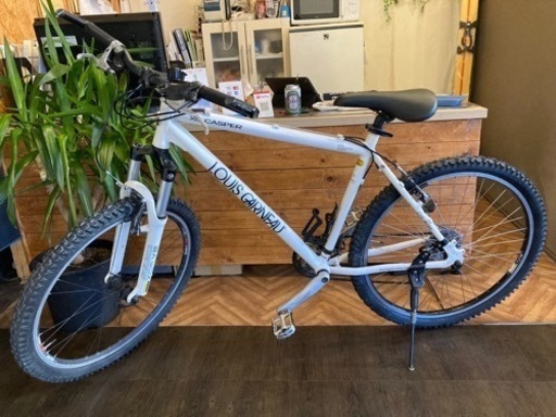 【LOUIS GARNEAU XC CASPER 前後タイヤ・チューブ新品！】3×8速　26インチマウンテンバイク　ホワイト
