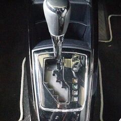 😊東海エリア・自社ローン取り扱い店！ 最長36回！　カローラフィールダー HV G W×B 後期モデルの画像