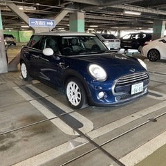 BMW MINI F55 5DOOR ミニクーパー　ミントパッケージ！