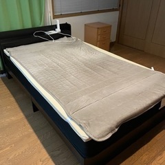 セミダブルベッドマットレス付き