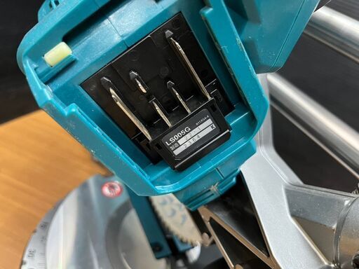 マキタ LS005GZ 充電式 スライドマルノコ 40Vmax 216mm 中古 美品 本体のみ makita