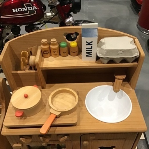 トットル  木製キッチン その他