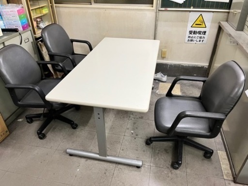 ミーティングテーブル　オフィステーブル　テーブル　オフィスチェア