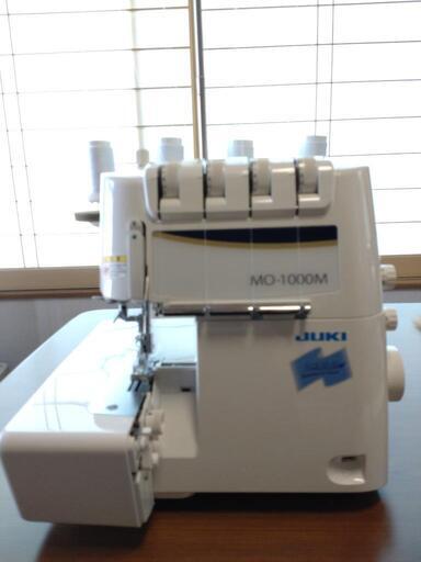 メーカー：JUKI　型式:MO-1000M　ロックミシン