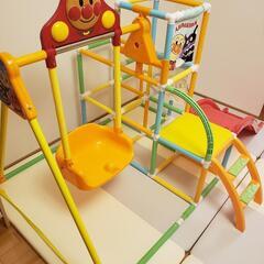 アンパンマン　ブランコパークDX ジャングルジム　アスレチック