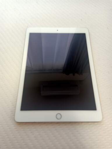【お渡し完了済。返信不可】iPad Air2 Wi-Fi+Cellular:A1567