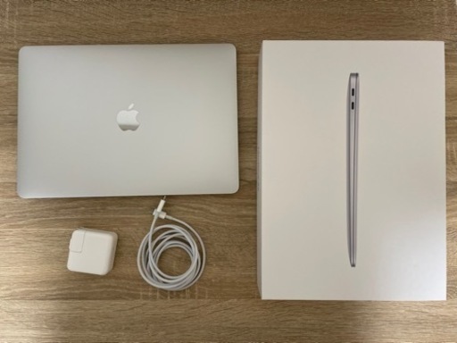 MacBook Air(Retina, 13-inch, 2020) MWTK2J/A